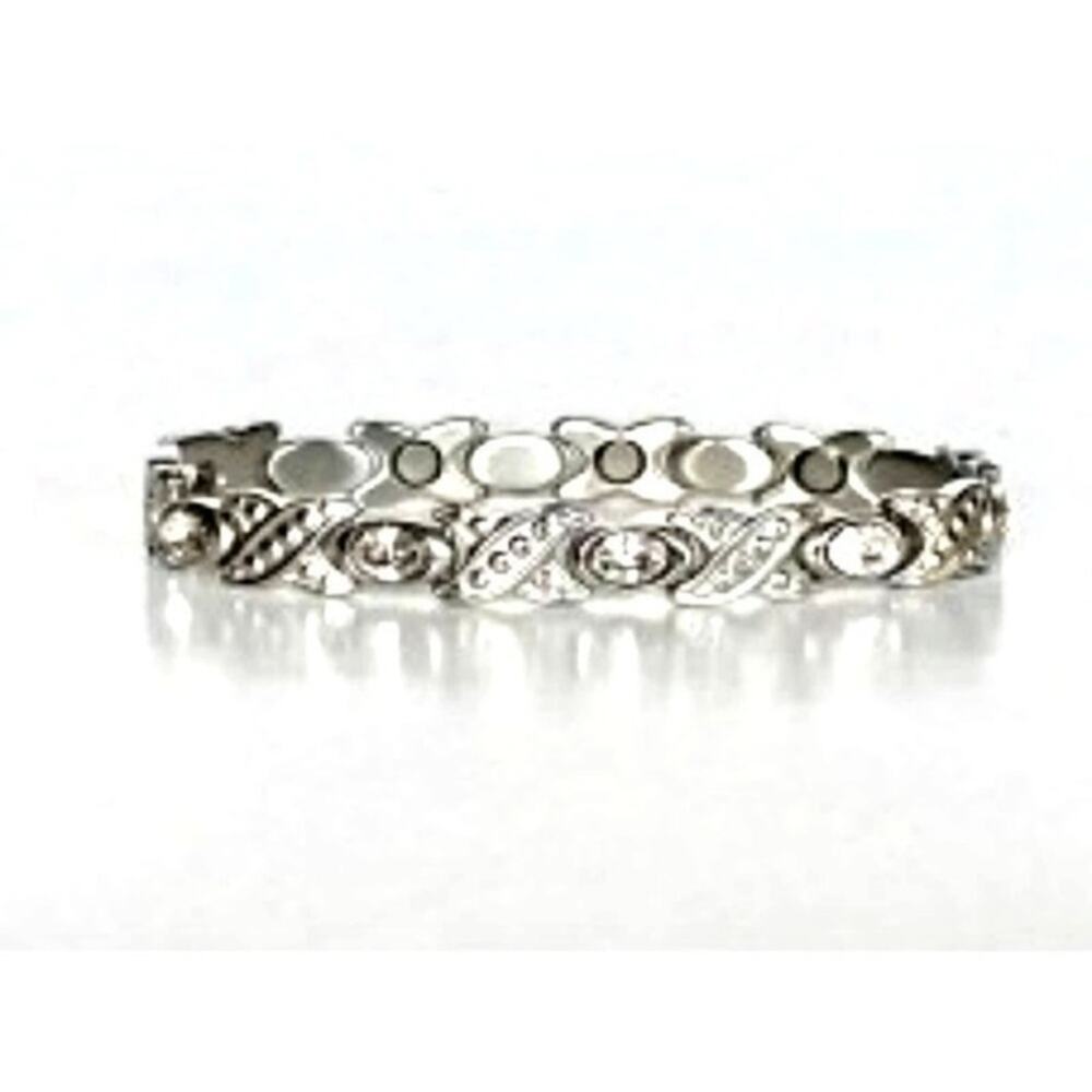 NEW, Stainless magnetic‎ bracelet w CZs. 7.5 inches